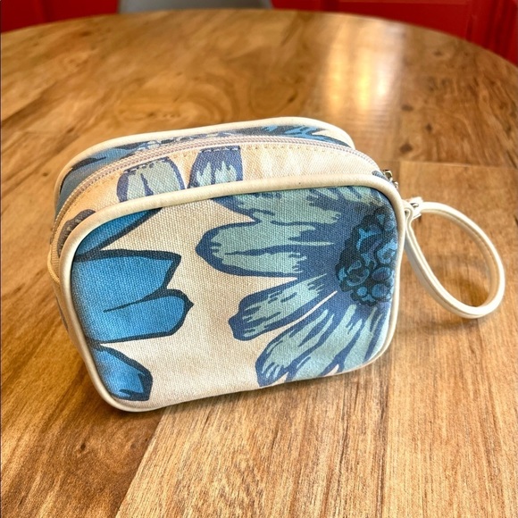 Adorable Vintage Wristlet Purse - Picture 1 of 6